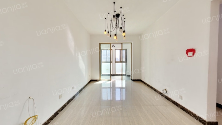 七彩之门二手房实景图