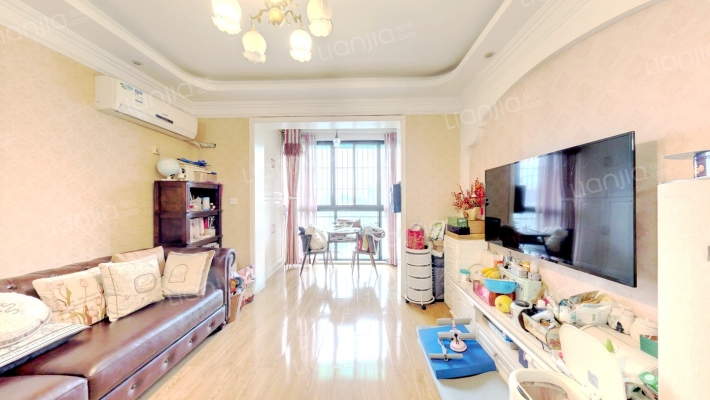 兰岛二手房实景图