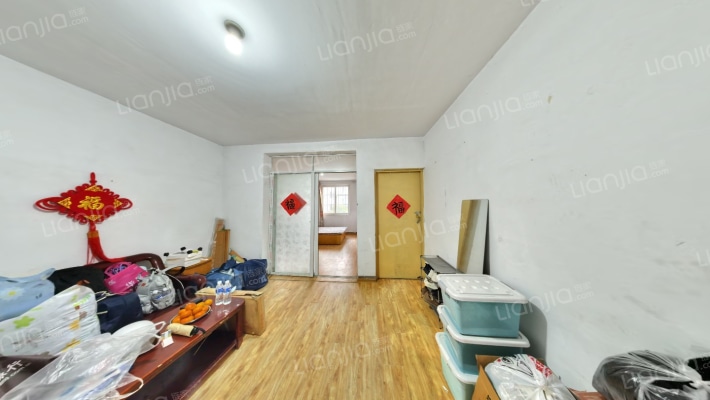 西贺花园东区二手房实景图