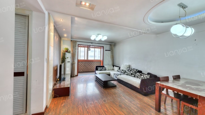 鼎新花园二手房实景图