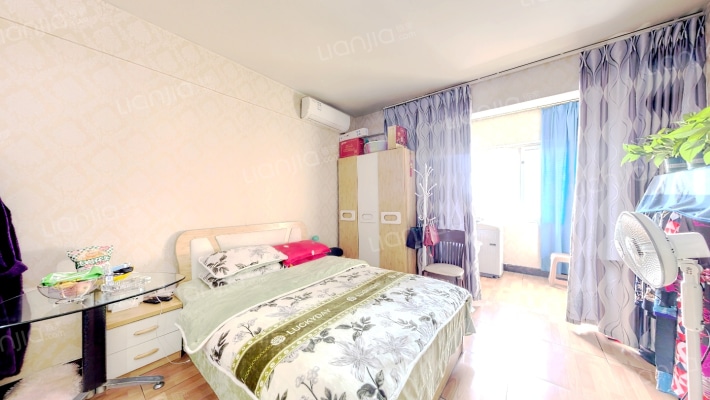 昭艺大厦二手房实景图