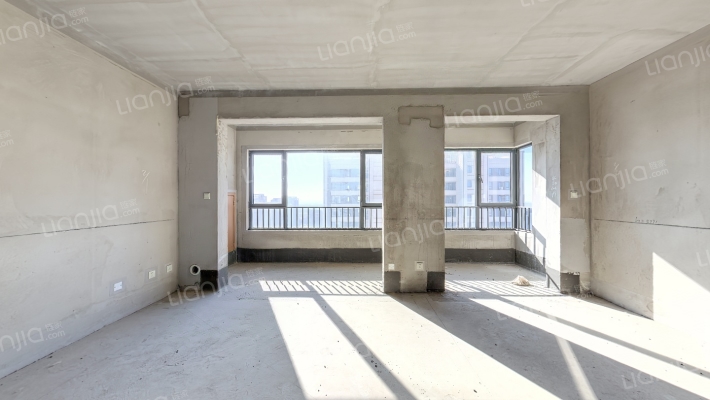 金鹏壹品天成二手房实景图