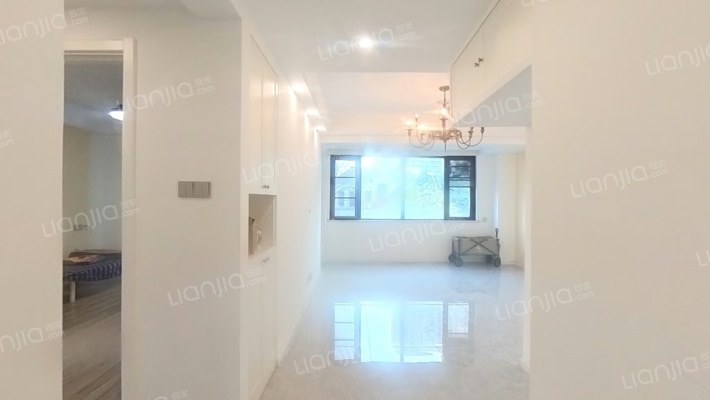 悦江银座二手房实景图