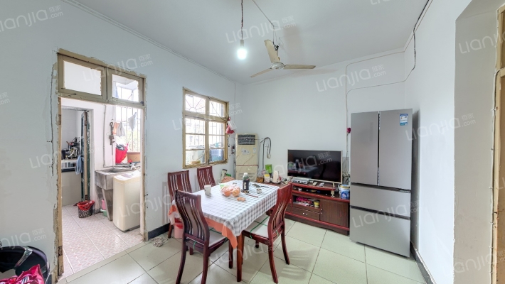 庆丰路276号二手房实景图