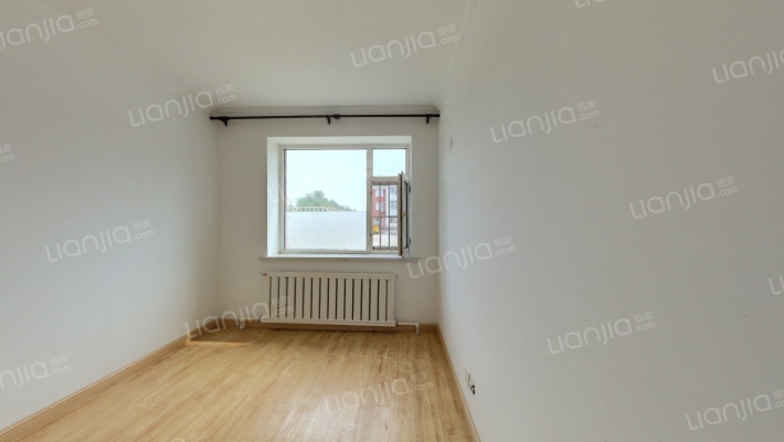 临河风尚家园二手房实景图