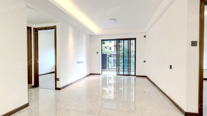 万科中天金域世家二手房实景图