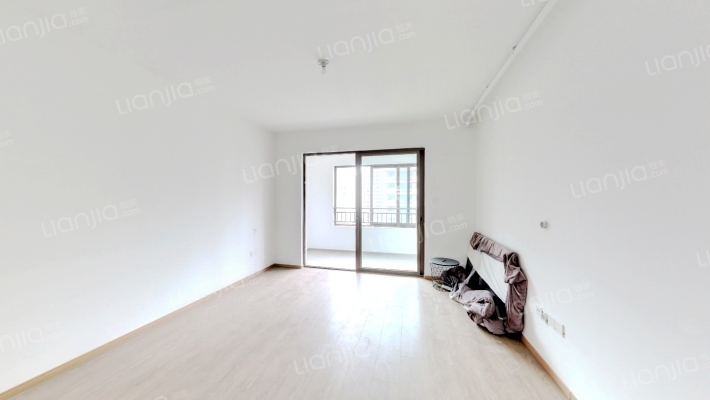 世茂美的云筑二手房实景图