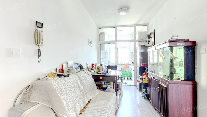 松岚回迁楼二手房实景图