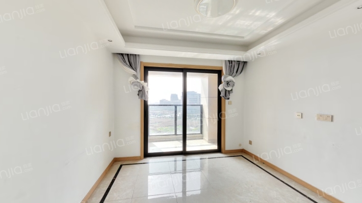 翡丽云邸二手房实景图