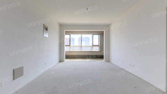 华邦旭馨园B区二手房实景图