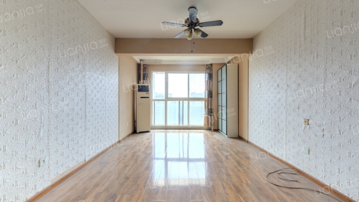 东湖国际二手房实景图