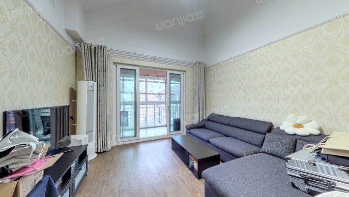 皇家首座东区二手房实景图