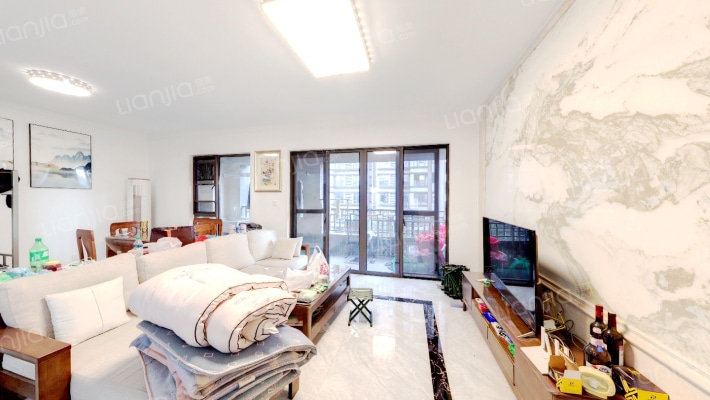 绿地国际博览城二期天玺二手房实景图