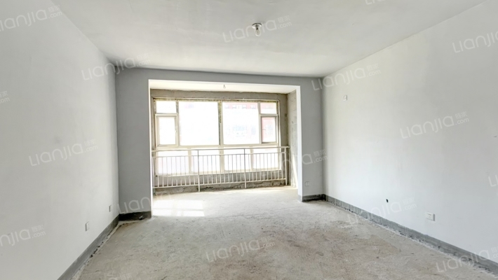 坤和绿城二手房实景图