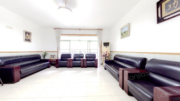 裕荣家园二手房实景图