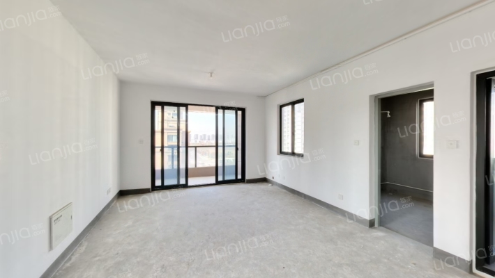 黎明苑四期二手房实景图