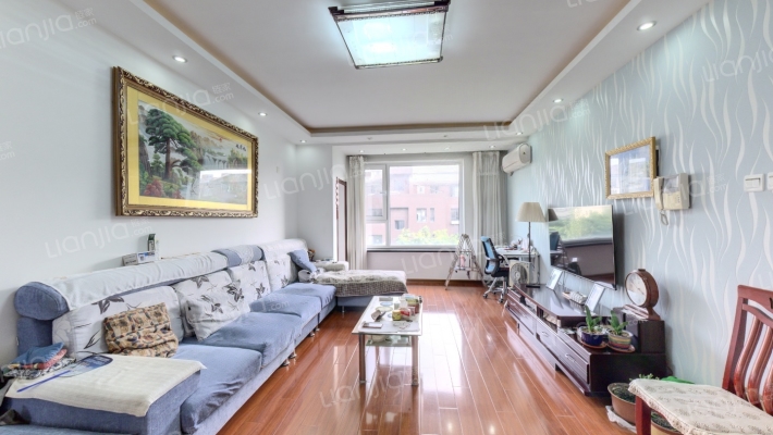 咖啡小镇南区二手房实景图