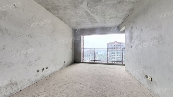 龙玺台二手房实景图