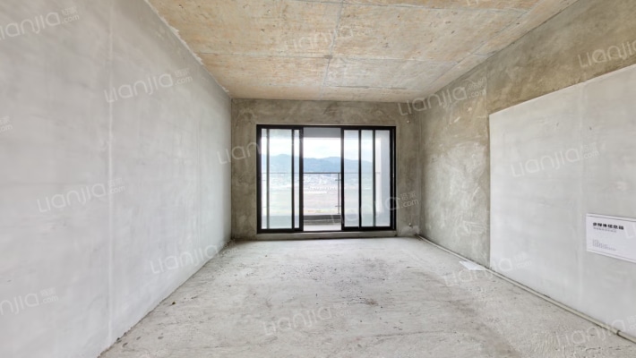 颐华府二手房实景图