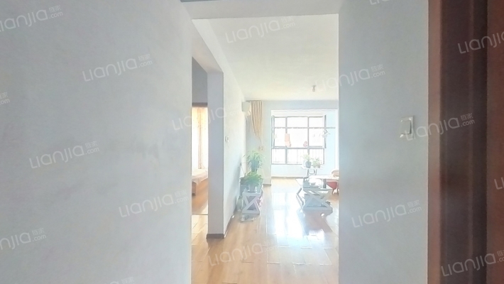 美的城二手房实景图