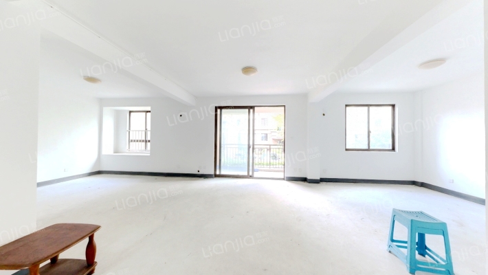 望湖名苑西区二手房实景图