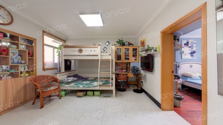 金发公寓二手房实景图