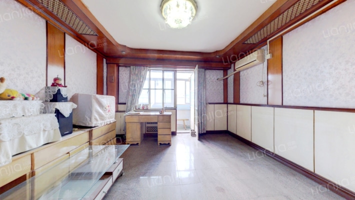 新桥路小区二手房实景图