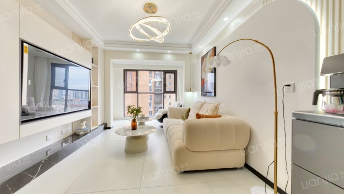 保利玺樾樾公馆二手房实景图