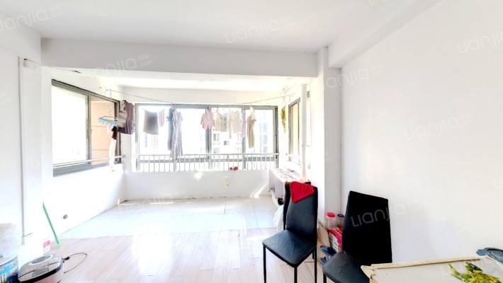 沙港新苑4期二手房实景图