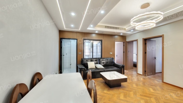 雅典居花园二手房实景图