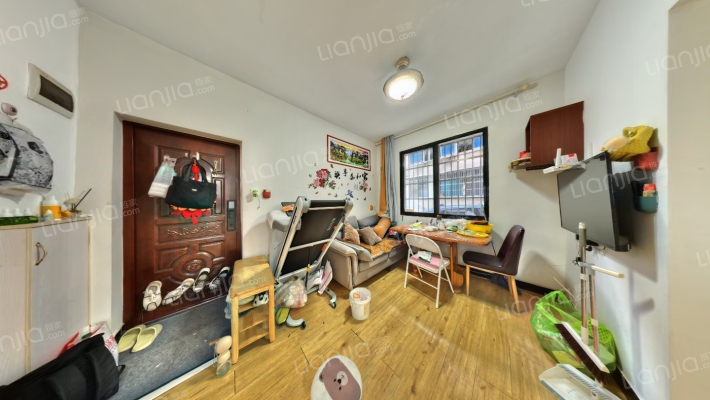 迎宾路二手房实景图