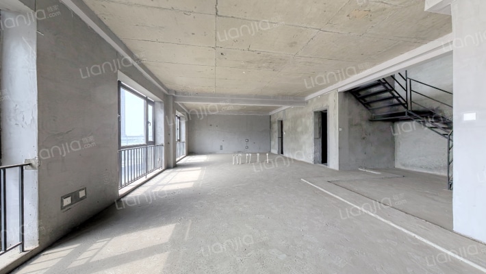 保利天玺二手房实景图