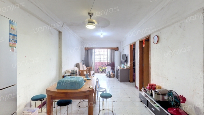 华艺海滨花园二手房实景图