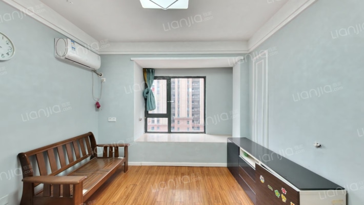 怡东雅苑二手房实景图