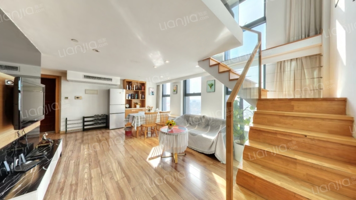 克拉公馆二手房实景图