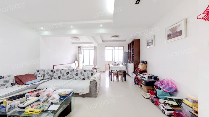 佳隆山庄二手房实景图