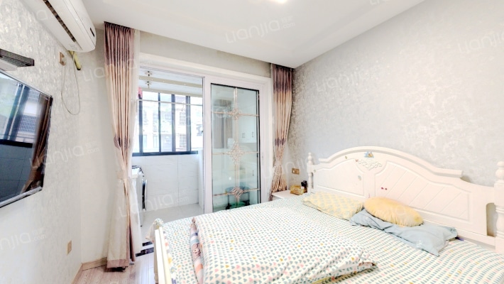 二甲新苑二手房实景图