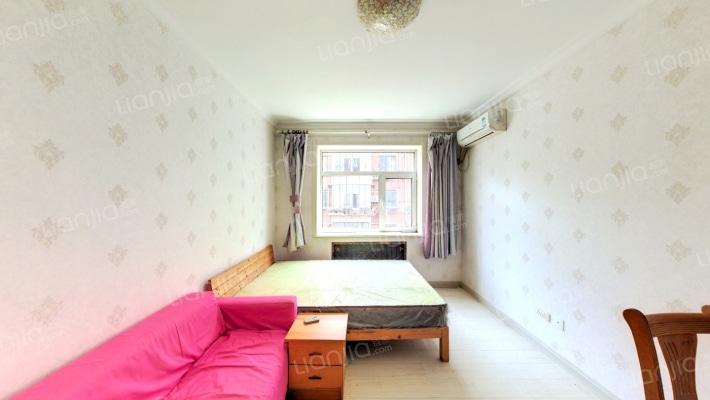 荣安街二手房实景图