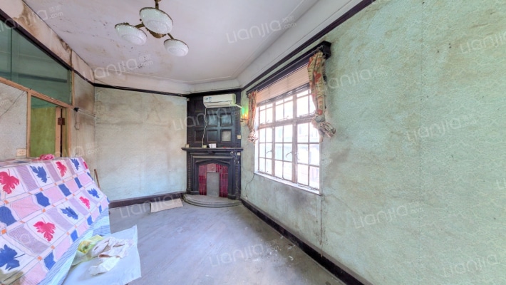 皮裘公寓二手房实景图