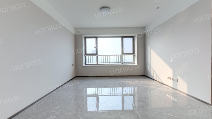 天地源云水天境二手房实景图