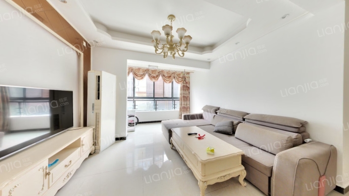 一品天成二手房实景图