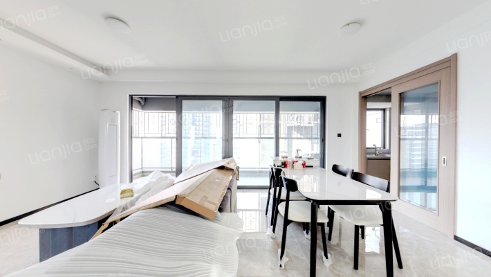 旭辉恒基铂仕湾二手房实景图