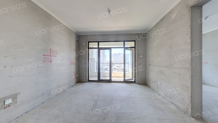 出售   凤麟府南北通透  四居双卫上跃-客厅