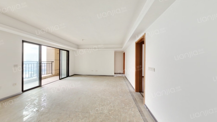 绿地丽雅香榭花城二手房实景图