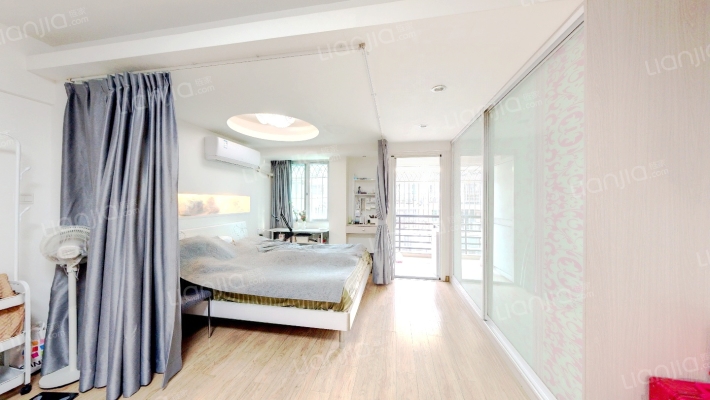 龙苑C区二手房实景图