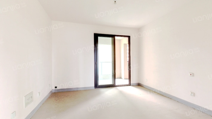 高尔夫鑫城二手房实景图