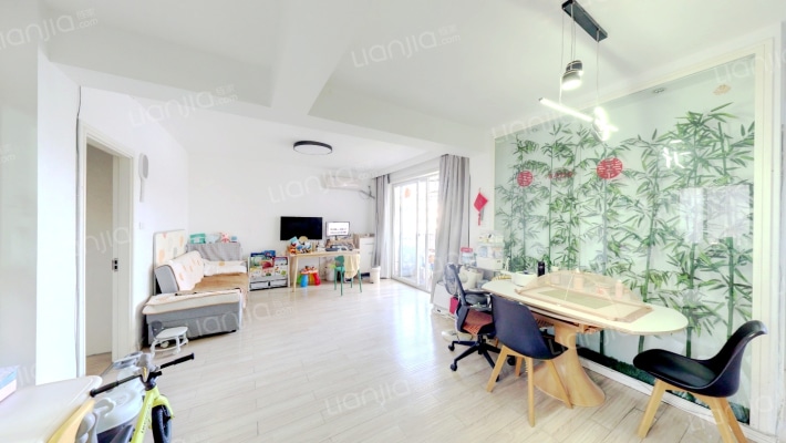 海龙大厦二手房实景图