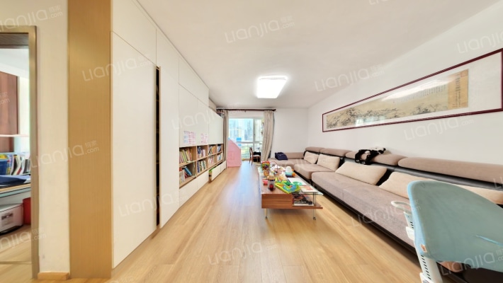 蔚蓝海岸2期二手房实景图