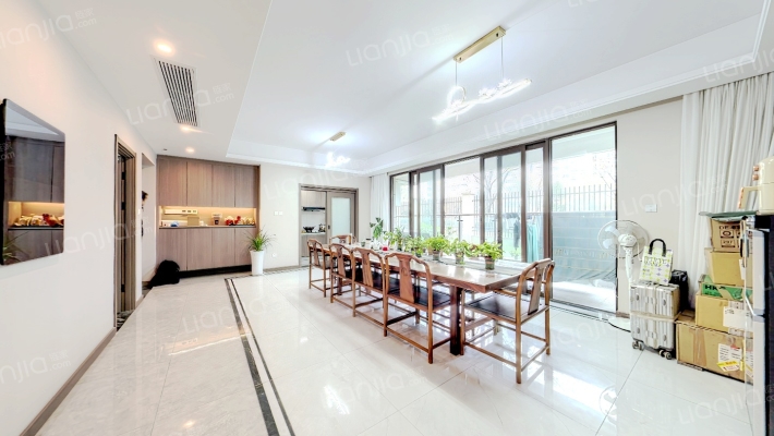 正黄翡翠堂二手房实景图