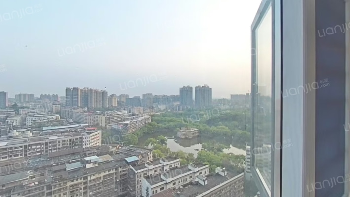 雁府铭座二手房实景图